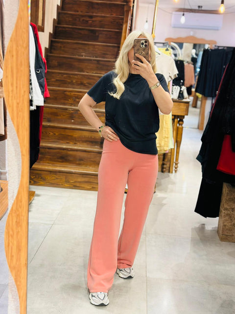 Siyah Tişört