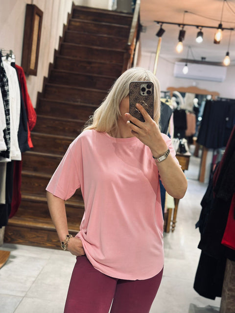 Pembe Tişört
